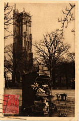 Paris métiers. Fleuriste La Tour Saint-Jacques à Paris