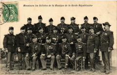 Paris Musique de la Garde de la Républicaine. Messieurs Solists à Paris