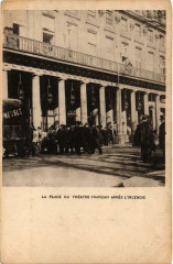 Paris 1e La Place du Théatre Gracais apres l'incendie à Paris 1er