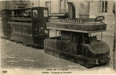Carte postale ancienne Crue de la Seine - Tramway de Versailles
                                                                     à Paris 16e
                                