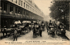 Paris Au Bon Marche Départ de Voitures de livraison à Paris