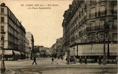 Rue Erard  à la Place Rambouillet à Paris 12e