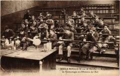 Carte postale ancienne Ecole Boulle 57 Rue de Reuilly - Amphithéâtre de Technologie et d'Histoire de l'Art
                                                                     à Paris 12e
                                