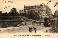 Porte Courcelles à Paris 17e