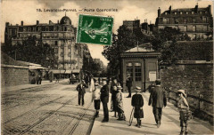 Porte Courcelles à Paris 17e