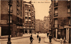 Carte postale ancienne Rue Jean-Varenne
                                                                     à Paris 18e
                                