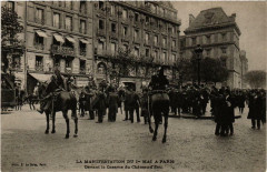 Paris La Manif du 1er Mai Devant la Caserne à Paris