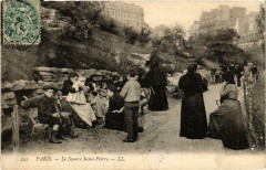 Carte postale ancienne Le Square Saint-Pierre
                                                                     à Paris 18e
                                