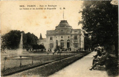Carte postale ancienne Bois de Boulogne - Le Palais et les Jardins de Bagatelle
                                                                     à Paris
                                