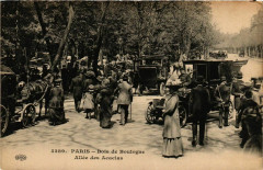Carte postale ancienne Bois de Boulogne - Allée des Acacias
                                                                     à Paris 16e
                                