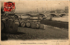 Carte postale ancienne La Seine à Bercy
                                                                     à Paris 13e
                                