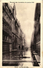 Carte postale ancienne Paris 7e - Souvenir des Inondations - La Rue de Lille 
                                                                     à Paris 7e
                                
