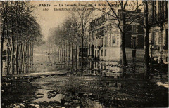 Paris La Grande Crue de la Seine 1910 Quai Debilly -
																					75000 Paris
																			