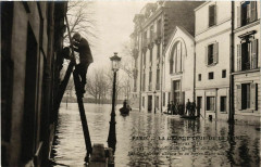 Paris La Grande Crue de la Seine 1910 Quartier de l'Alma à Paris