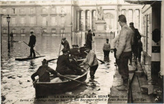 Paris La Grande Crue de la Seine 1910 Rue Bourgogne à Paris