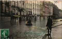 Paris La Grande Crue de la Seine 1910 Quai des Grands Augustins à Paris