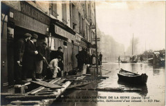 Paris La Grande Crue de la Seine 1910 Quai des Grands Augustins à Paris