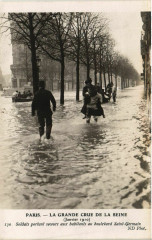 Paris La Grande Crue 1910 Boulevard Saint-Germain à Paris