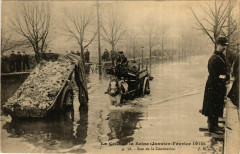 Carte postale ancienne La Crue de la Seine (Janvier - Février 1910) - Rue de la Convention
                                                                     à Paris 15e
                                