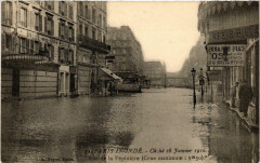 Paris Inonde 32 Rue de la Pepiniere à Paris
