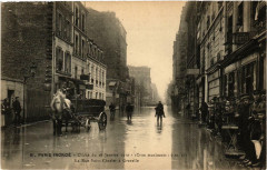 Carte postale ancienne Paris inondé - Cliché du 28 Janvier 1910 - La Rue Saint Charles à Grenelle
                                                                     à Paris 15e
                                