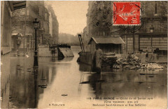 Paris Inonde 118 Boulevard Saint-Germain et Rue Solferino à Paris