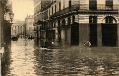 Paris Inondations 1910 Rue de Bourgogne à Paris