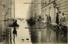 Paris Inondations 1910 Rue de l'Universite à Paris