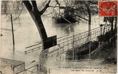 Paris Inondations 1910 Quai du Louvre à Paris