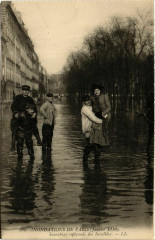 Paris Inondations 1910 Eplanade des Invalides à Paris