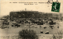 Carte postale ancienne Inondations de Janvier 1910 - Magasins Généraux - Parc de Bercy
                                                                     à Charenton-le-Pont
                                