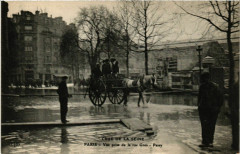 Carte postale ancienne Crue de la Seine - Vue prise de la rue Gros - Passy
                                                                     à Paris 16e
                                