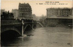 Carte postale ancienne Crue de la Seine - Le Pont de Grenelle - 28 Janvier 1910
                                                                     à Paris 15e
                                