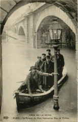 Carte postale ancienne Crue de la Seine - Le Passeur, du Pont National au Pont de Tolbiac
                                                                     à Paris 13e
                                