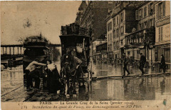 Carte postale ancienne La Grande Crue de la Seine - Inondation du quai de Passy, un déménagement
                                                                     à Paris 16e
                                