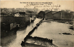 Carte postale ancienne La Crue de la Seine (Janvier-Février 1910) - La Rue du Loiret inondée
                                                                     à Paris 13e
                                