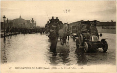 Inondations de Paris Le Grand Palais -
																					75000 Paris
																			