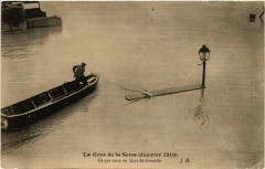 Carte postale ancienne La Crue de la Seine (Janvier 1910) - Ce qui reste du Quai de Grenelle
                                                                     à Paris 15e
                                