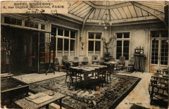 Paris (1e) 8 rue Duphot. Hotel Burgundy -
																					75001 Paris 1er
																			