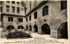 Paris (1e) Cour de la Conciergerie à Paris 1er