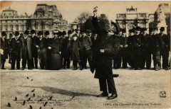 Paris (1e) Le Charmeur d'Oiseaux aux Tuileries à Paris 1er