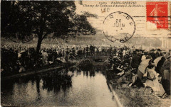 Carte postale ancienne Champ de Courses d'Auteuil - La Rivière
                                                                     à Paris 16e
                                