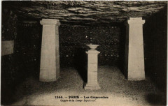 Carte postale ancienne Les Catacombes - Crypte de la Lampe Sépulcrale
                                                                     à Paris 14e
                                
