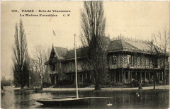 Carte postale ancienne Bois de Vincennes - La Maison Forestière
                                                                     à Paris 12e
                                