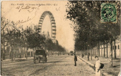 Paris (7e) L'Avenue de Suffren à Paris 7e