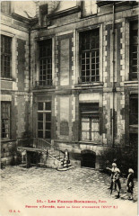 Paris (4e) Les Francs-Bourgeois. Perron d'Entrée à Paris 4e