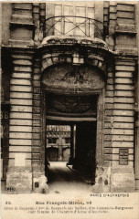 Paris (4e) 68 rue Francois-Miron. Hotel de Beauvais à Paris 4e