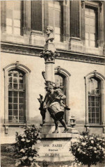 Paris (1e) Statue de Raffet à Paris 1er