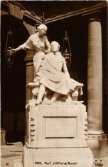 Paris (1e) Monument d'Alfred de Musset à Paris 1er