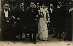 Paris Mi-Careme 1910 Reine des Reines sort de l'Hotel-de-Ville -
																					75000 Paris
																			